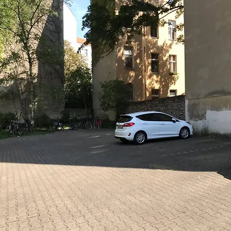 Designer With Parking & Terrace Апартаменты *