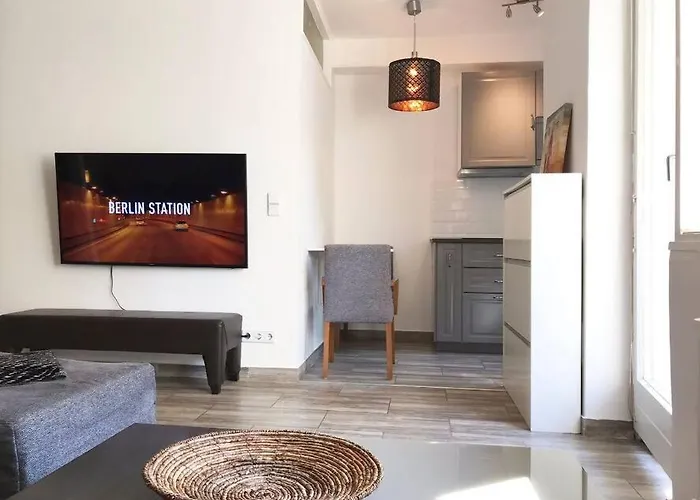 Designer With Parking & Terrace برلين